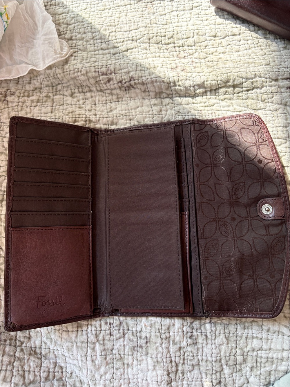 Fossil Brown Leather Flap Wallet with Stitch Detail - Picture 4 of 7